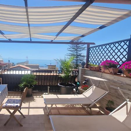 Апартаменты Terrazza Enjoy Летоянни Экстерьер фото